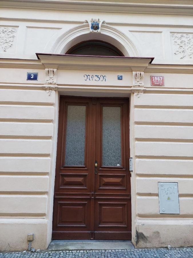 Ai Quattro Angeli Aparthotel Prague Exterior photo