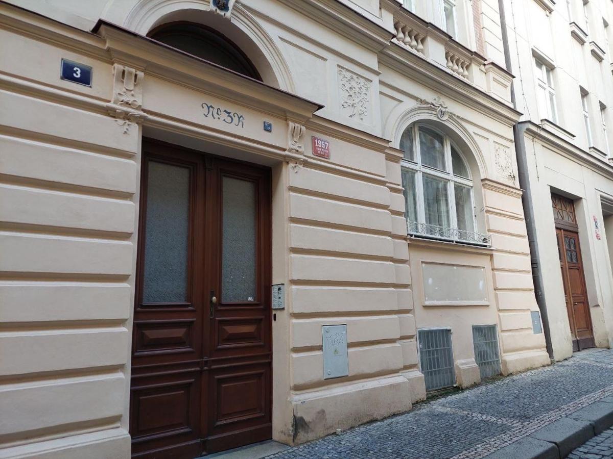 Ai Quattro Angeli Aparthotel Prague Exterior photo